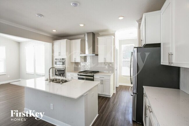 Photo - 19316 English Lake Lane