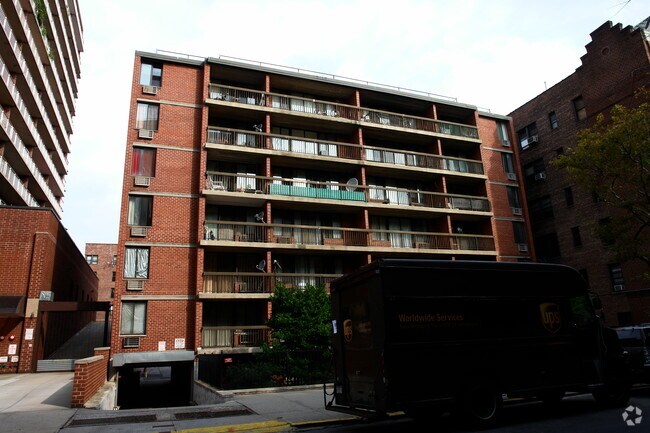 Photo - 13635 Maple Ave