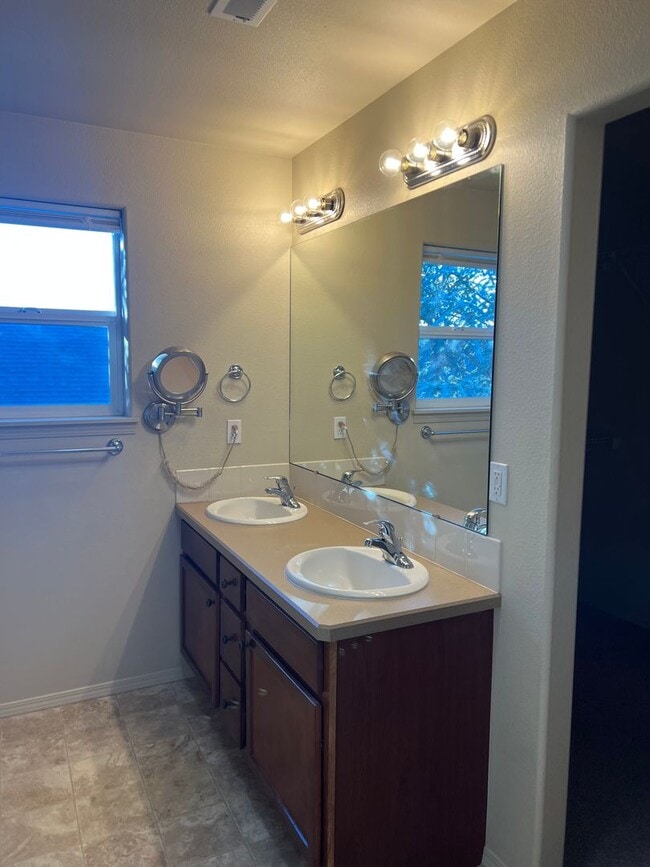 Photo - 20642 Songbird Ln