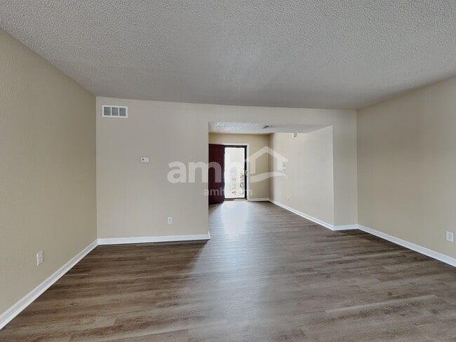 12132 Roundtree Rd