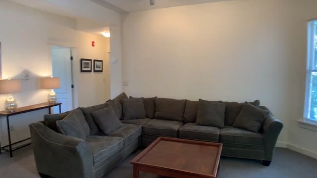 103 Highland Pl Unidad 1