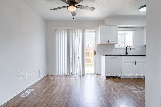 Photo - 9424 Reeder Ave