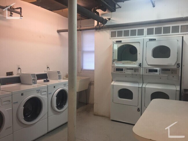 Photo - 2BR 1Bth unit. Heat/Hot Water included. Great location!