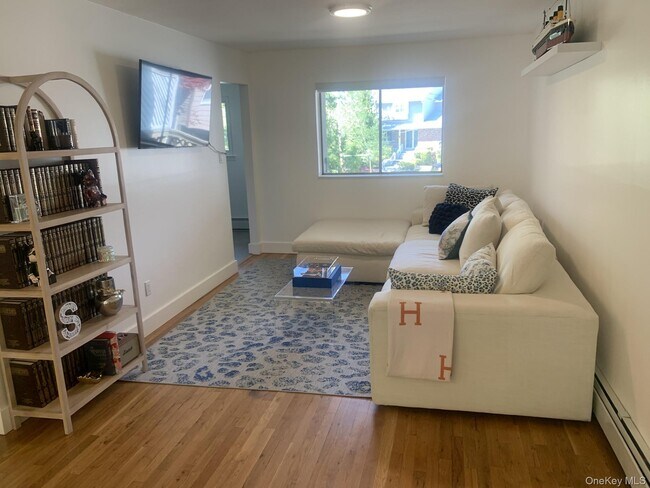 Photo - 1110 William St