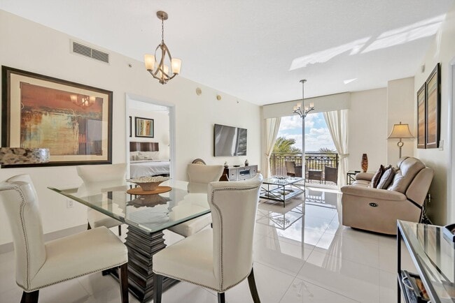 Building Photo - 550 Okeechobee Blvd Unit 1205