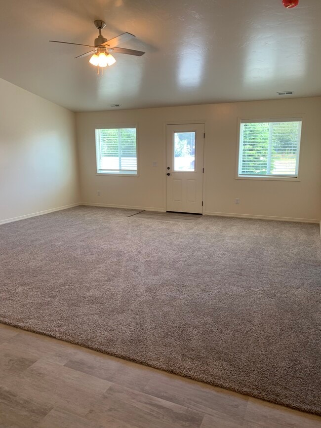 Living room - 2068 E Olympic Ave Unit 2068