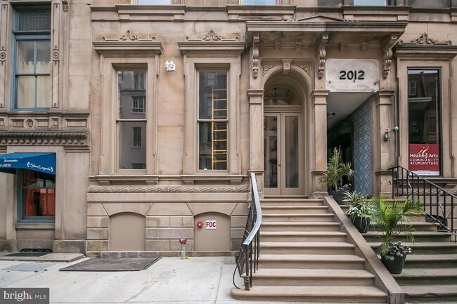 Photo - 2010 Walnut St