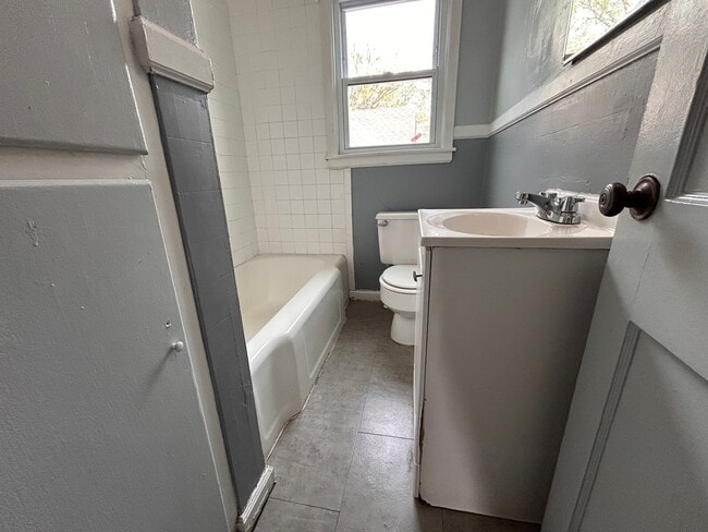 810 N Glendale St Unit 810