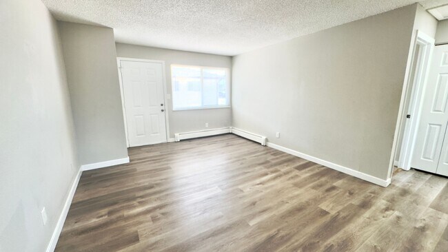 Photo - 2915 Straus Ln Unit 4