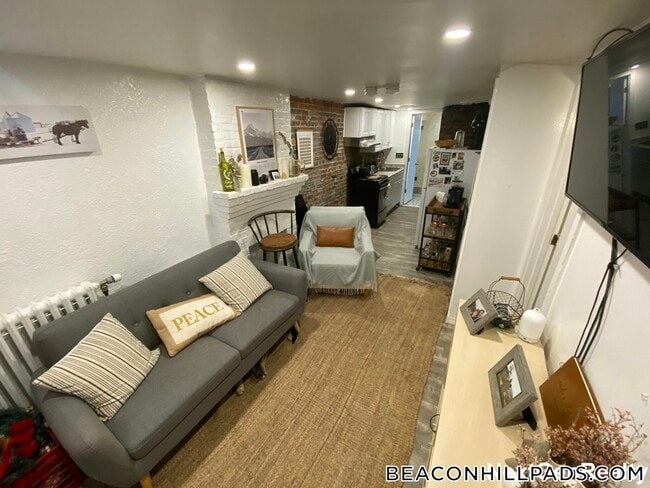 Photo - 40 Anderson St Unit 15