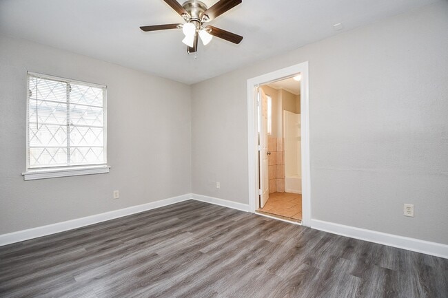 Photo - 1606 Harris Ave