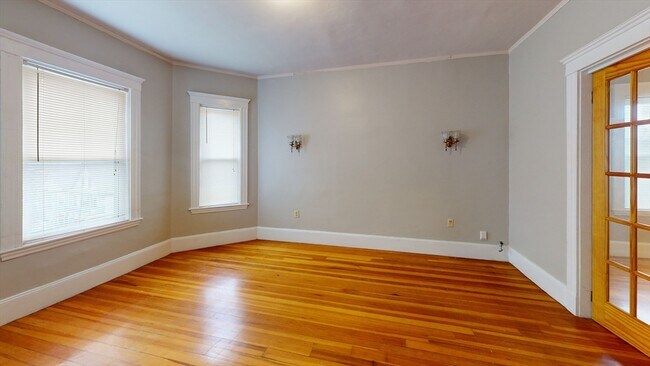 Photo - 8 Olmstead St Unit 2