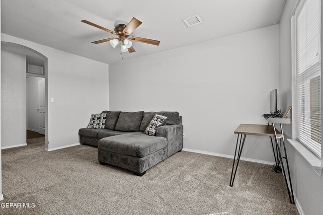 Photo - 13514 Bradford St