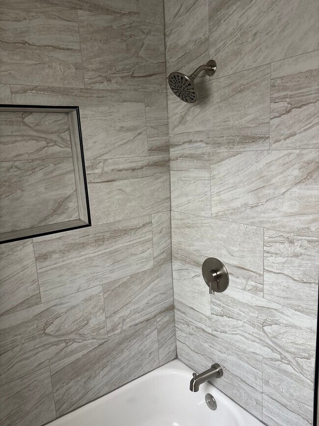 Photo - 8052 S Aberdeen St