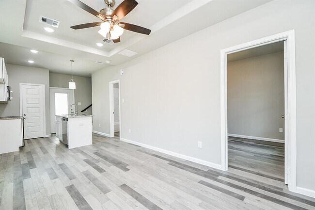 Photo - 8167 Tate St Unit B