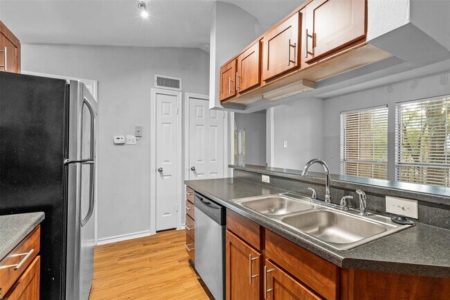 6804 N Capital of Texas Hwy Unit 128