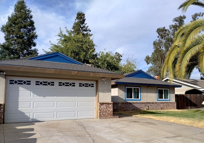 Photo - 637 Grambling Ct