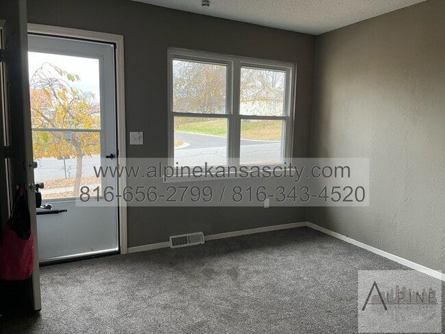 Photo - Updated Independence Duplex, Fort Osage SD