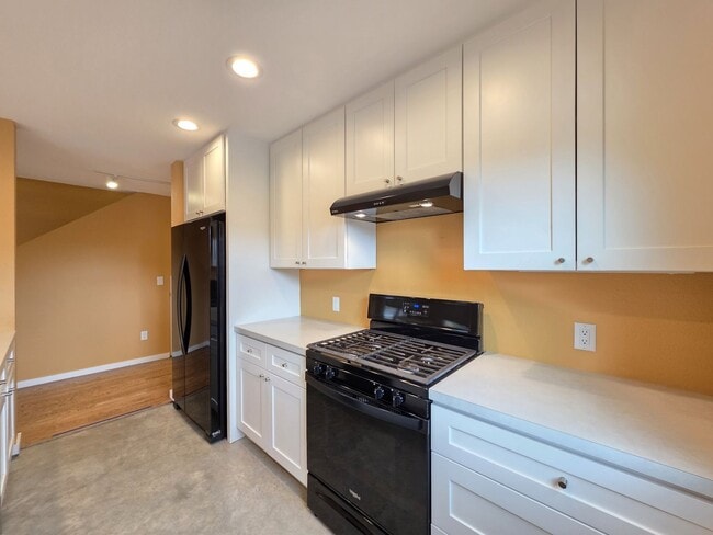 2180 W Alameda St