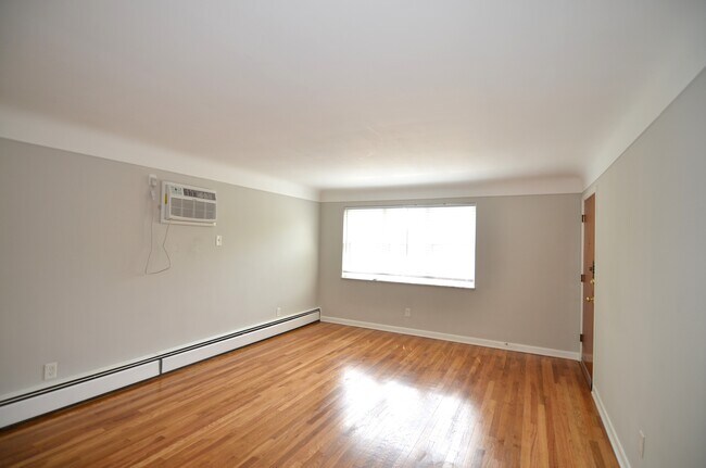 Photo - 5850 Robison Rd Unit 4