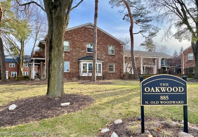 Building Photo - 885 N Old Woodward Ave Unit 1