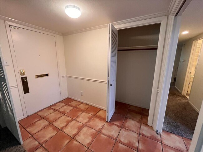 Photo - 1700 Barton Hills Dr