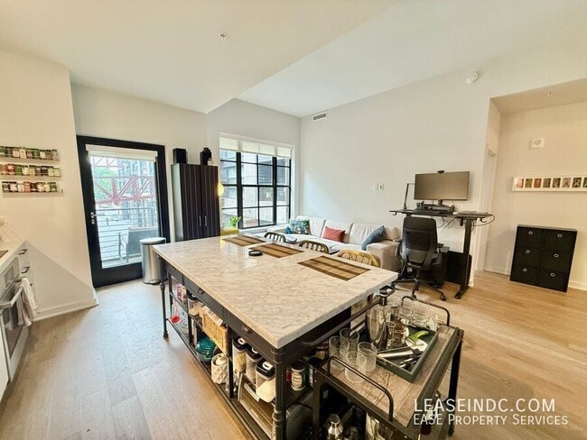 Photo - 1625 Eckington Pl NE Unit #321