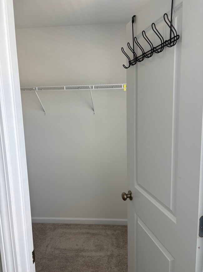 Photo - Room for rent