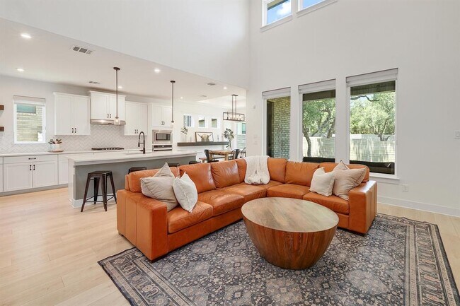 Photo - 1113 Wolf Hollow Dr