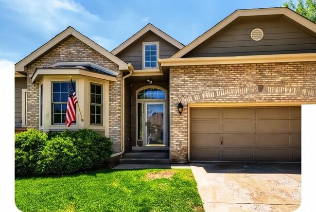Building Photo - 9604 W Long Dr