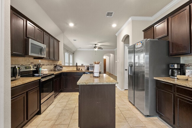 Photo - 617 Wounded Knee Dr