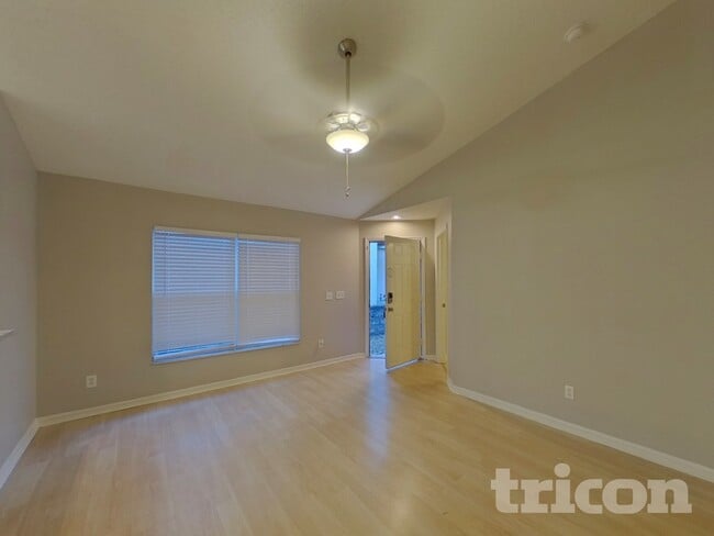 Photo - 723 Cape Cod Cir