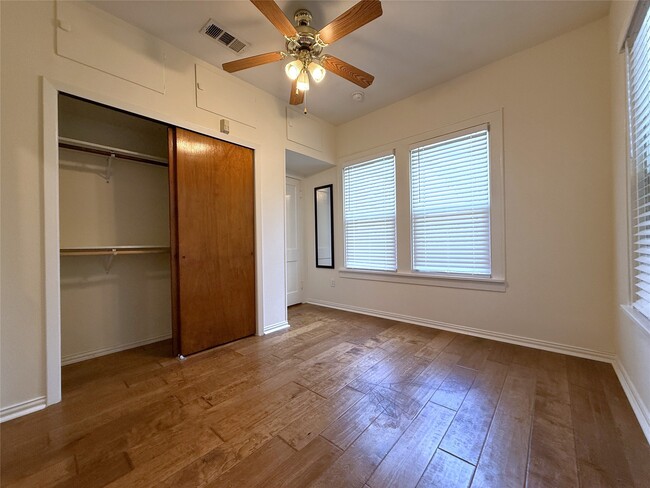 Photo - 1011 Nadine St