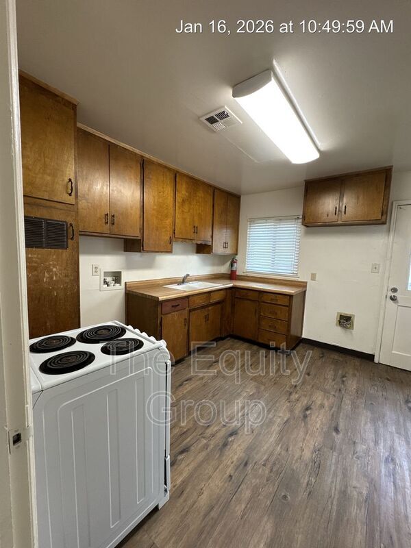 Photo - 515 N M St Unit 515