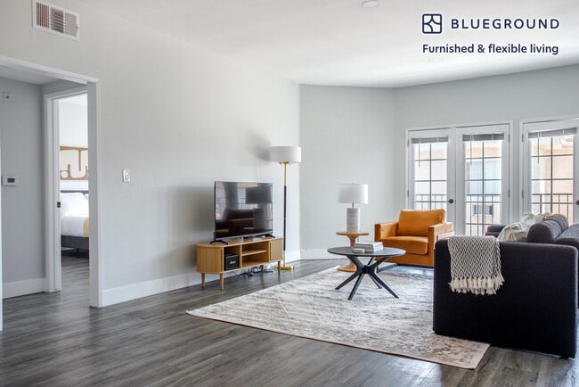 Photo - 1620 S Bentley Ave Unidad FL3-ID1398