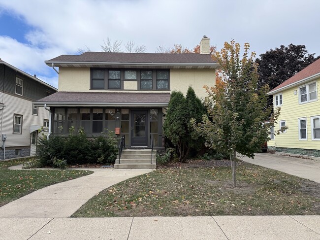 Street view - 705 2nd St NW