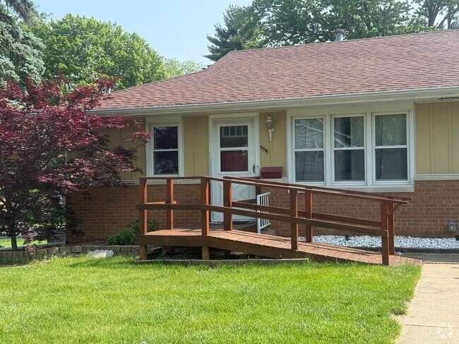 Building Photo - 5315-5315 W Woodale Ct Unit 5315 Rental