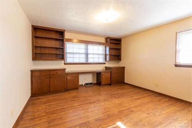 Photo - Southeast Springfield 3 Bedroom, 2 Bathroom