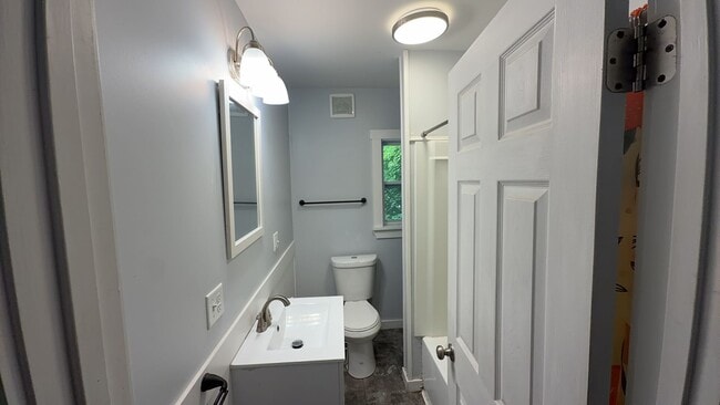 Photo - 177 Court St Unit Apt #2