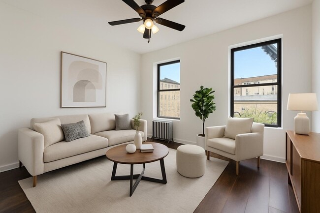 Building Photo - 3415 Broadway Unit 3N Rental