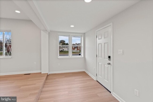 Photo - 730 New Pittsburg Ave