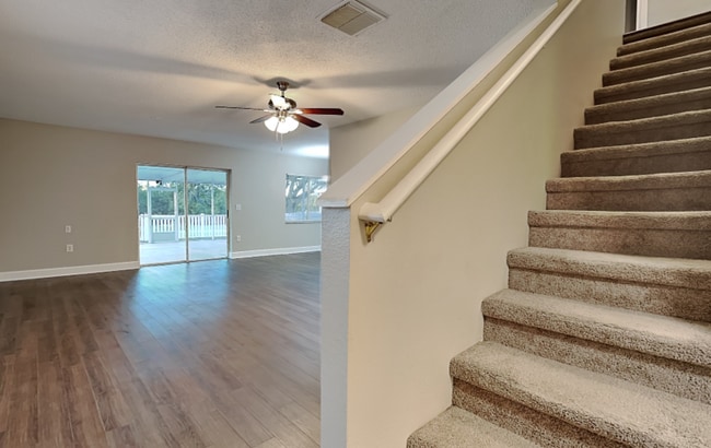 Photo - 774 Burlwood St