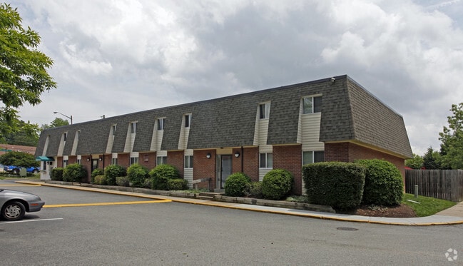 Photo - Flats at Newport Crossing
