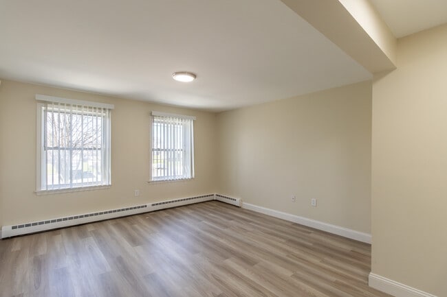 Newport Landings Apartment Community