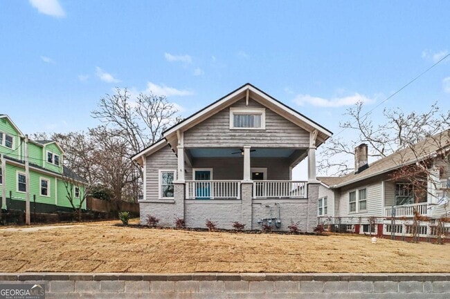 Photo - 202 Lansdowne Ave