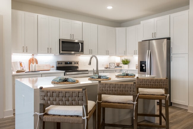 Photo - Saltaire Apartment Homes