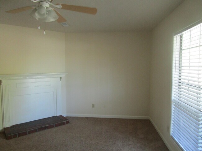 Photo - 600 Archdale Dr