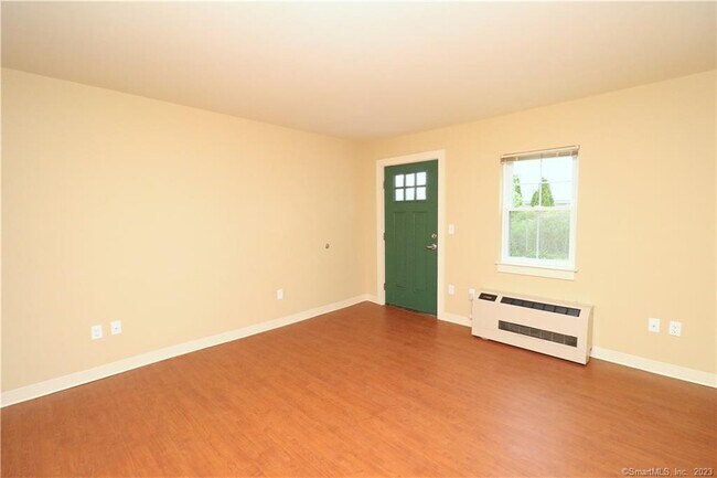 Photo - 55 Custer St