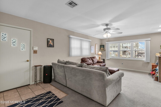 126 Royal Dr