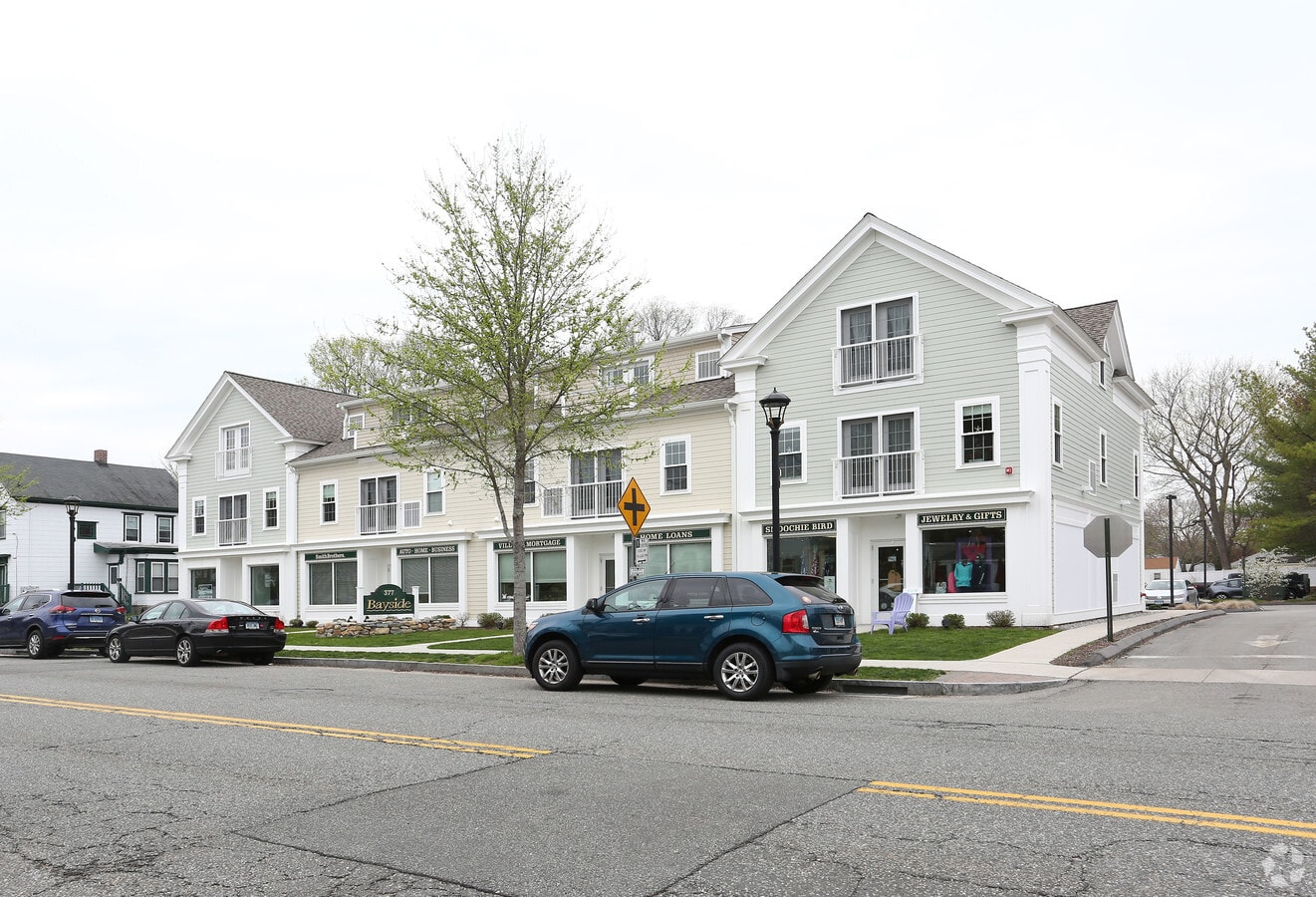 Bayside - Bayside Apartments